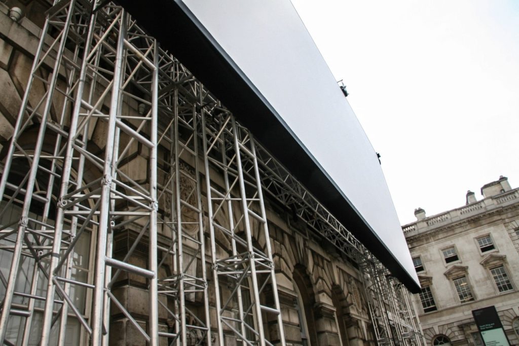 Structure autoportante