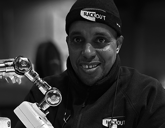Mehni Bennaï - Manutentionnaire chez Blackout